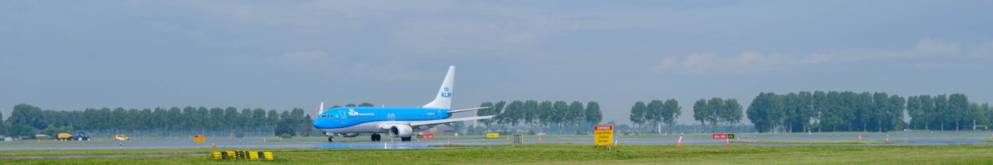 KLM vliegtuig op de Polderbaan